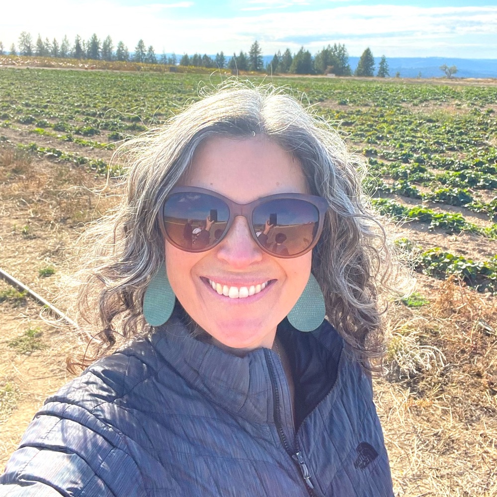 Meet your Posher, Leina
